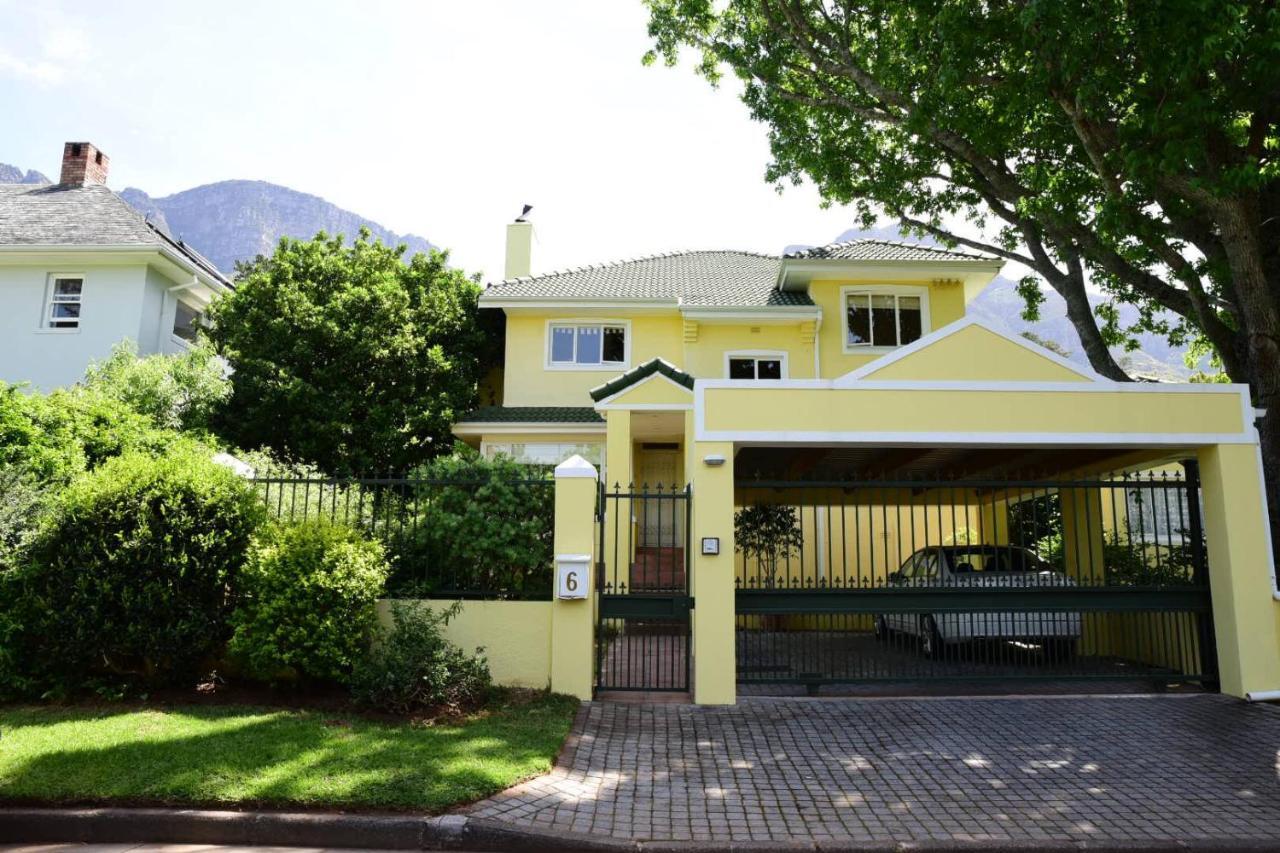 On Pinewood Guest House Cape Town Exterior photo